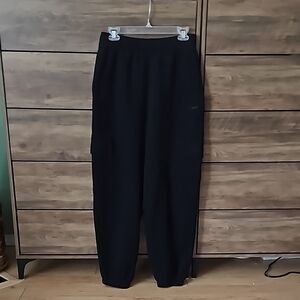 Aritzia TNA Mega Cargo Jogger S